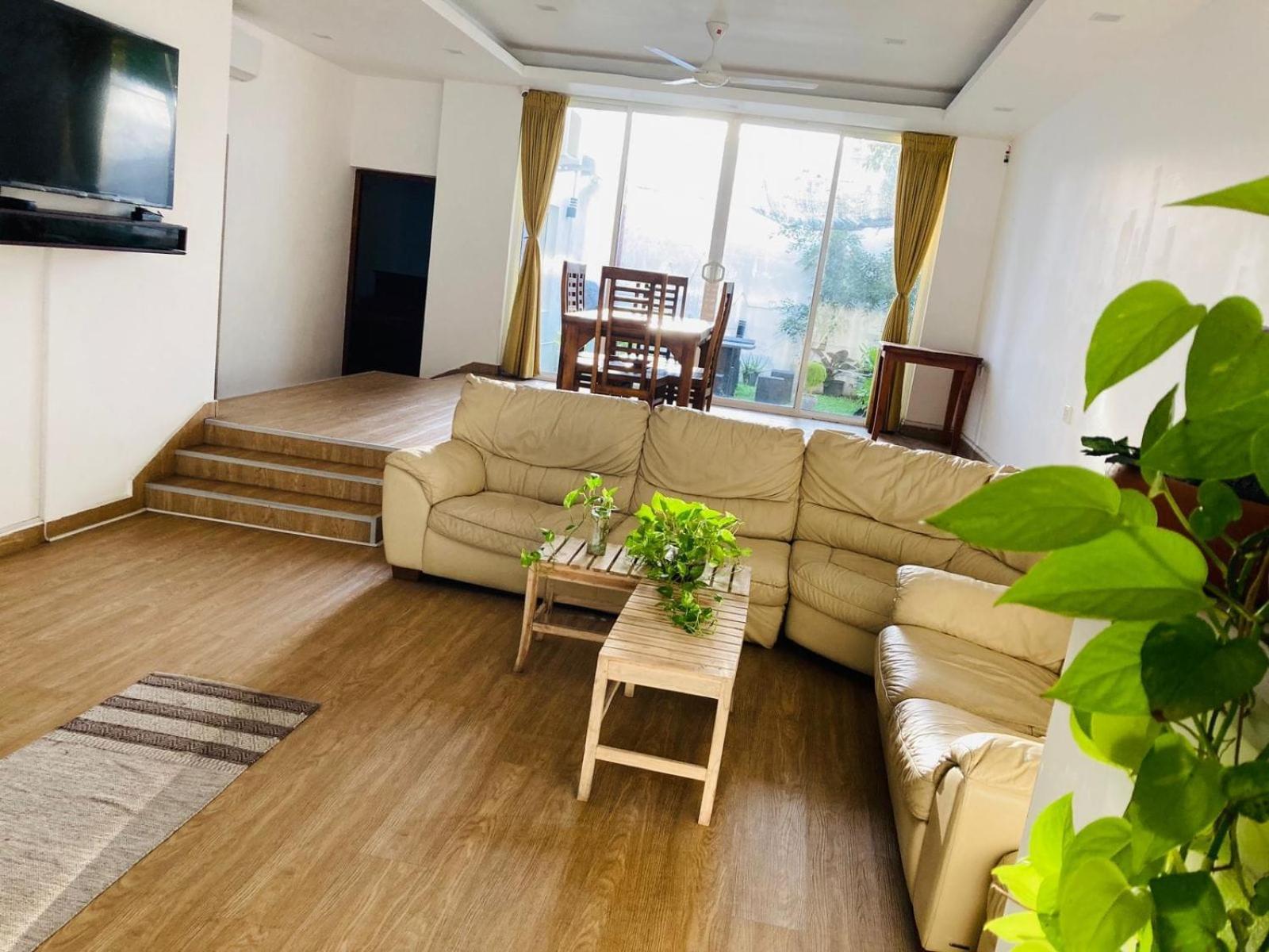 Green Bloom Dehiwala-Mount Lavinia Exterior photo